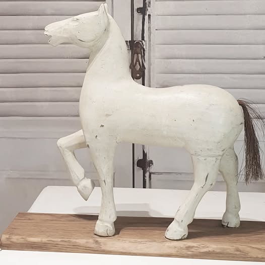 vintage houten paard